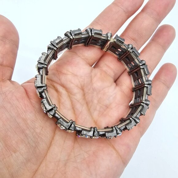 Crystal Multi-Color Stretchy Bracelet - Picture 11 of 11